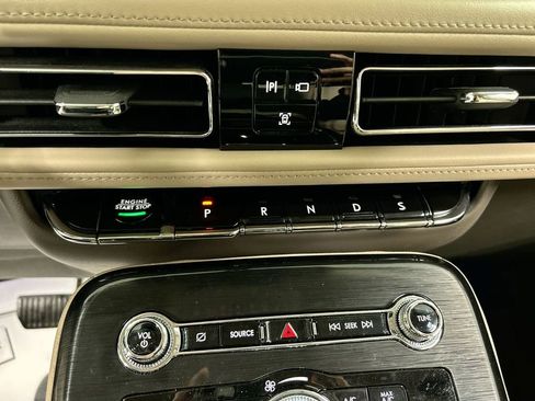 Used 2023 Lincoln Nautilus Reserve w/ Equipment Group 201A image 18