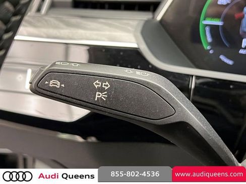Used 2021 Audi e-tron Premium Plus w/ Premium Plus Package AWD/4WD image 22