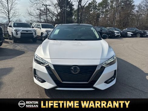 Used 2023 Nissan Sentra SR w/ Trunk Package image 9