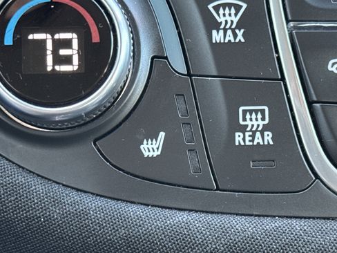 Used 2023 Chevrolet Malibu LT image 21