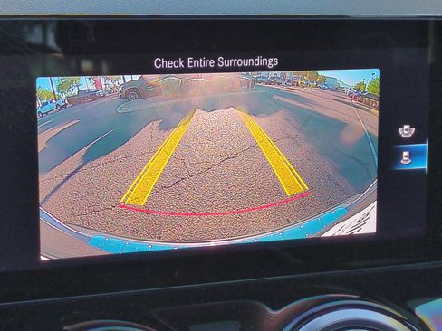 Used 2023 Mercedes-Benz GLA 250 image 28