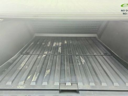 Used 2024 Tesla Cybertruck AWD Crew Cab image 15