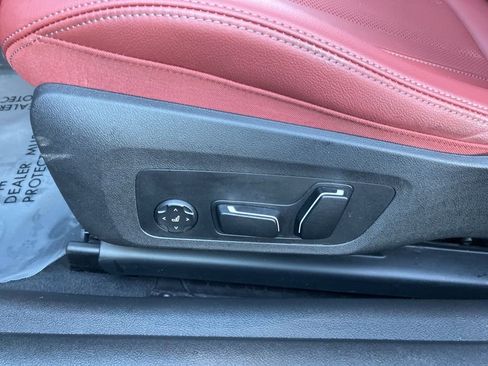 Used 2025 BMW 440i xDrive M440i xDrive w/ Driving Assistance Package image 13