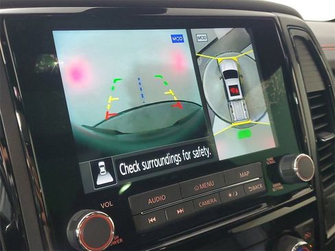 Used 2023 Nissan Titan PRO-4X w/ Pro-4x Convenience Package image 19