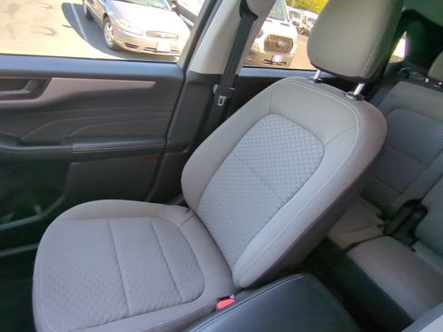 Used 2022 Ford Escape SE image 22