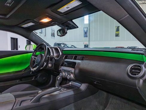 Used 2010 Chevrolet Camaro LT RWD image 30
