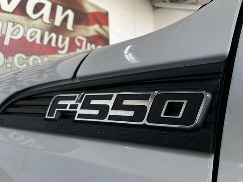 Used 2015 Ford F550 XL w/ Power Equipment Group image 9