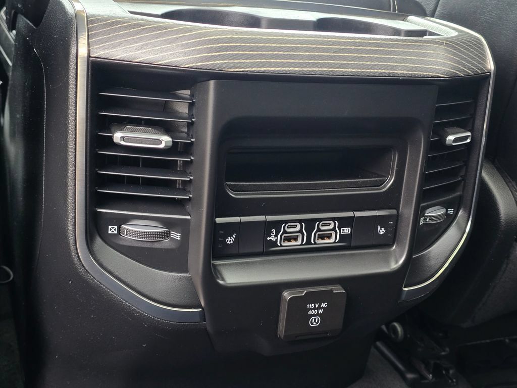 Used 2020 RAM 1500 Limited AWD/4WD image 14