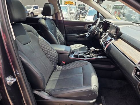 Used 2022 Kia Sorento SX Prestige AWD/4WD image 26