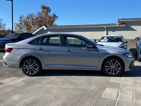 New 2026 Volkswagen Jetta Sport image 2