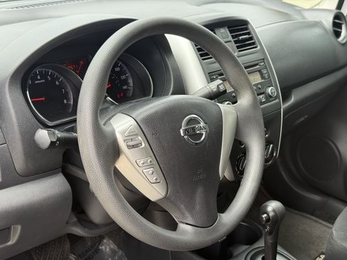 Used 2015 Nissan Versa Note S Plus FWD image 12