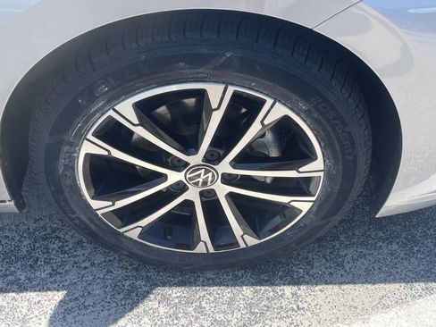 Used 2022 Volkswagen Jetta Sport FWD image 12