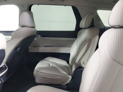Used 2024 Hyundai Palisade Calligraphy FWD image 11