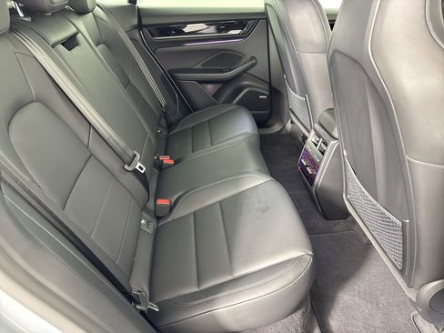 New 2025 Porsche Macan Electric RWD image 29