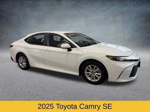 Used 2025 Toyota Camry LE image 2