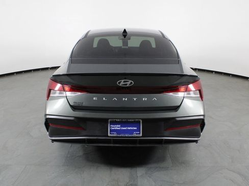 Certified 2025 Hyundai Elantra Sport FWD image 4