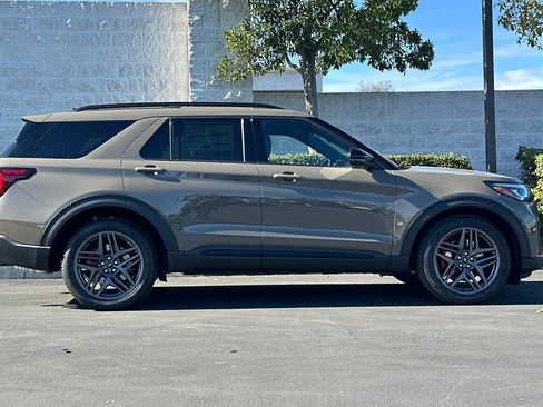 New 2026 Ford Explorer ST w/ Sun And Sound Package image 3