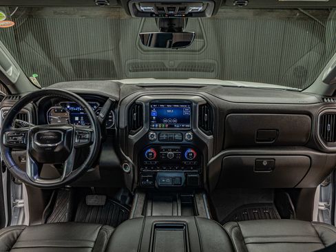 Used 2022 GMC Sierra 2500 Denali w/ Denali Ultimate Package AWD/4WD image 14