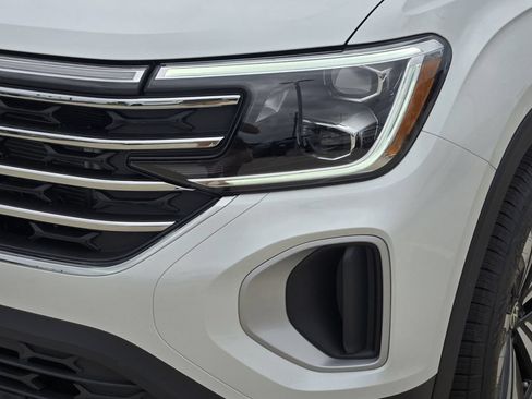 New 2026 Volkswagen Atlas SE FWD image 7