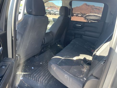 Used 2021 Chevrolet Silverado 1500 Custom RWD image 11