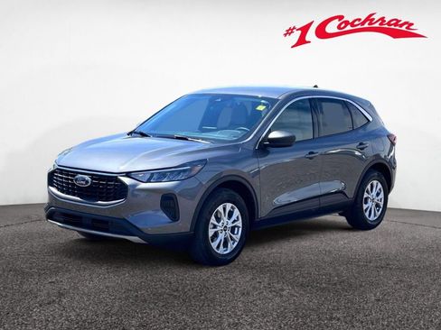 Certified 2023 Ford Escape Active AWD/4WD image 12