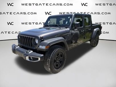 Used 2024 Jeep Gladiator Sport