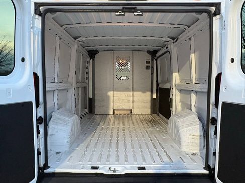 Used 2023 RAM ProMaster 2500 image 10
