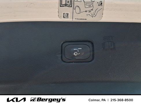 Used 2018 Ford Edge SEL w/ Equipment Group 201A AWD/4WD image 31