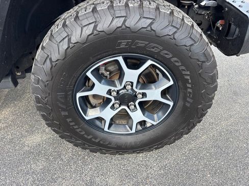 Used 2022 Jeep Wrangler Unlimited Rubicon w/ Steel Bumper Group AWD/4WD image 14