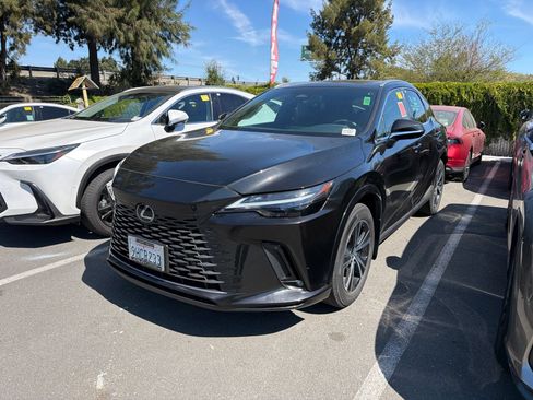 Used 2023 Lexus RX 350h w/ Cold Area Package AWD/4WD image 4