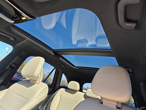 Used 2024 Mercedes-Benz GLC 300 GLC 300 image 7