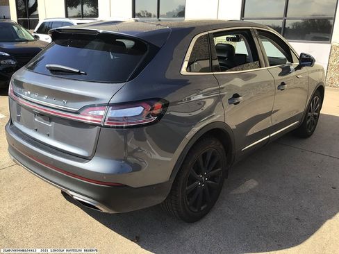 Used 2021 Lincoln Nautilus Reserve w/ Equipment Group 201A image 5