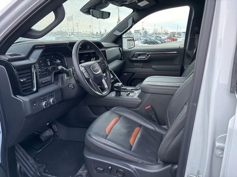 Used 2025 GMC Sierra 1500 AT4 w/ AT4 Premium Package image 5