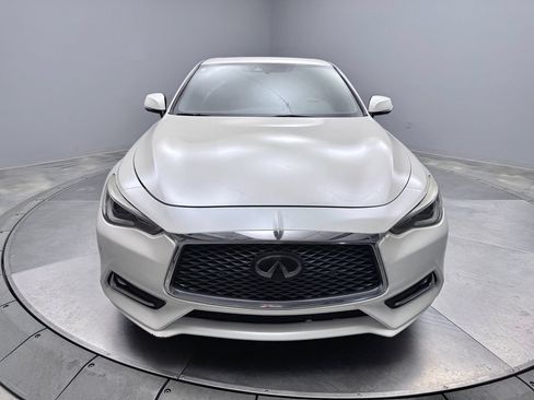Used 2019 INFINITI Q60 3.0t Luxe w/ Essential Package AWD/4WD image 2