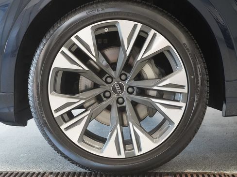 Used 2026 Audi Q8 Prestige AWD/4WD image 8
