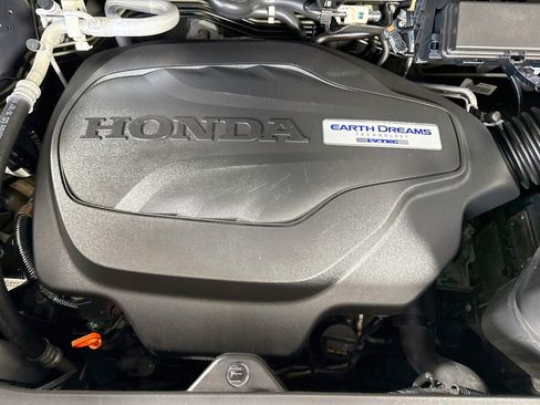 Used 2018 Honda Pilot Elite image 39