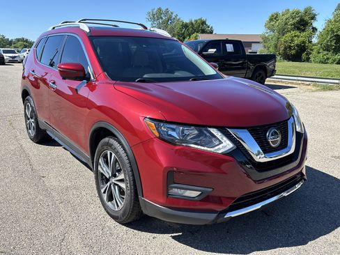 Used 2020 Nissan Rogue SV w/ Sun & Sound Touring Package AWD/4WD image 1