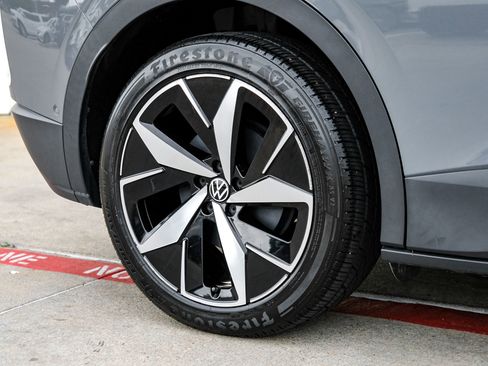 Used 2023 Volkswagen ID.4 Pro S image 54