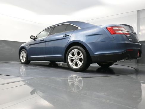 Used 2018 Ford Taurus SEL image 34