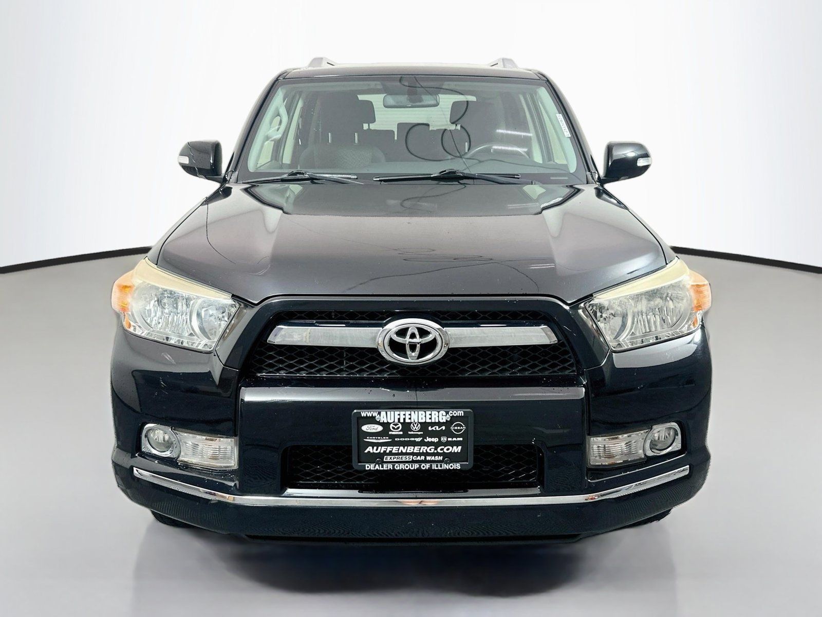 Used 2013 Toyota 4Runner SR5 AWD/4WD image 3
