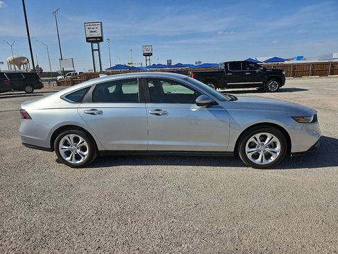 Used 2024 Honda Accord LX image 9