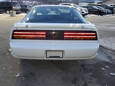 Used 1991 Pontiac Firebird Coupe image 5