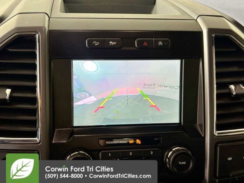 Used 2017 Ford F150 XLT w/ Equipment Group 302A Luxury AWD/4WD image 19