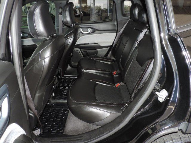 Used 2023 Jeep Compass Latitude AWD/4WD image 23