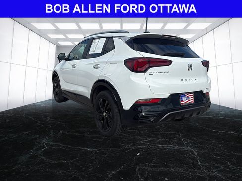 Used 2024 Buick Encore GX Sport Touring AWD/4WD image 3