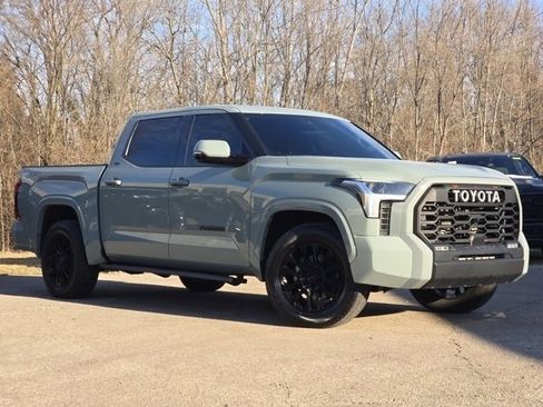 Used 2022 Toyota Tundra SR5 image 2