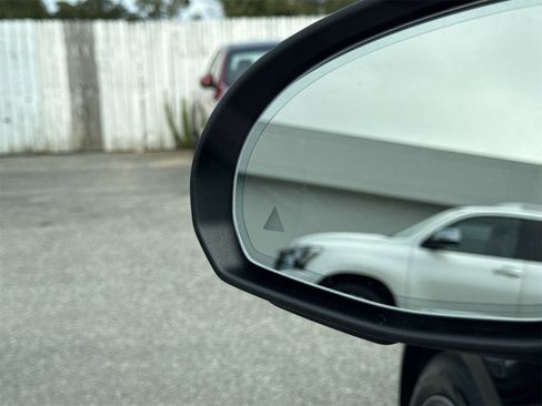 Used 2025 Mercedes-Benz C 300 C 300 image 38