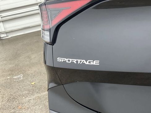Used 2023 Kia Sportage X-Line image 10