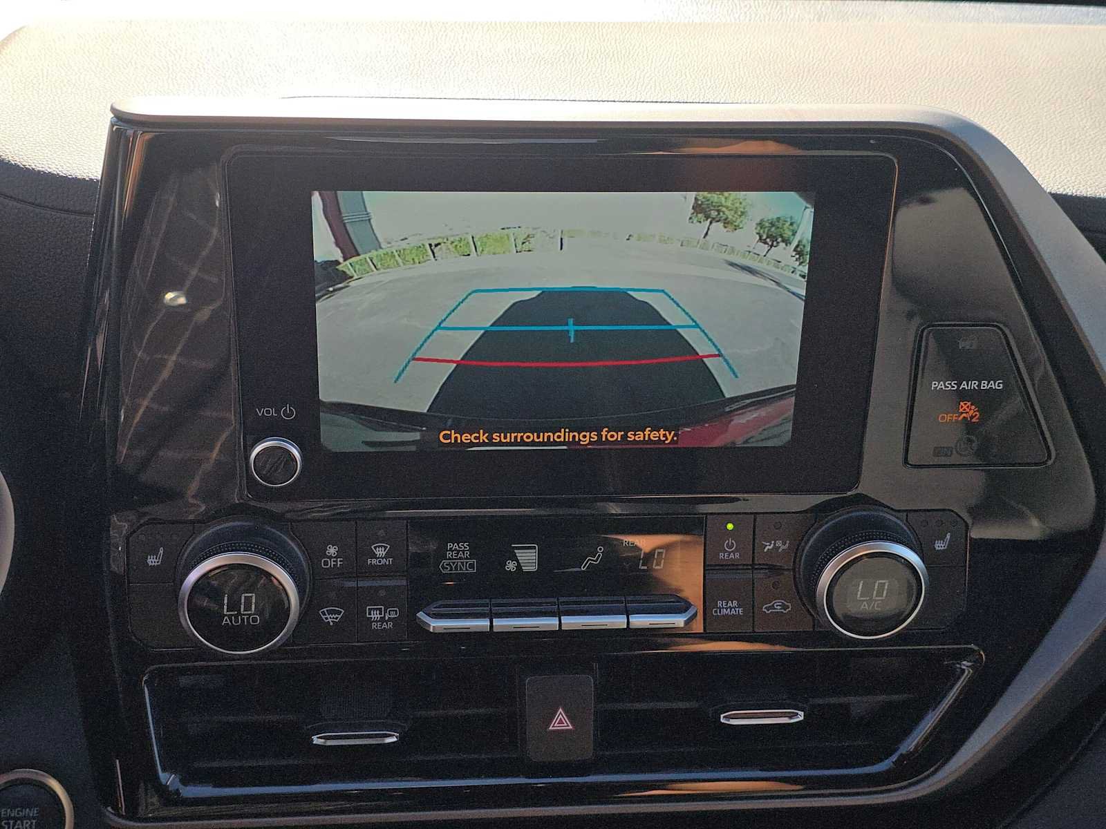 Certified 2026 Toyota Highlander XLE AWD/4WD image 30