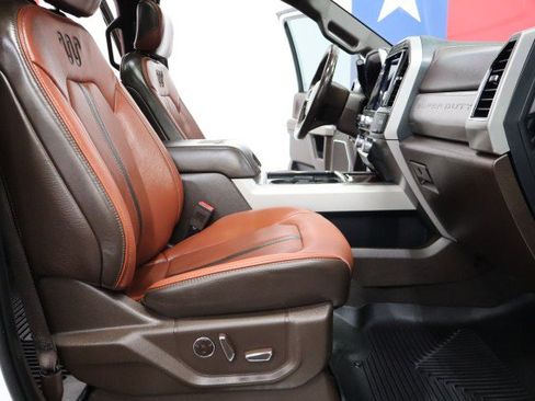 Used 2022 Ford F250 King Ranch w/ King Ranch Ultimate Package AWD/4WD image 8